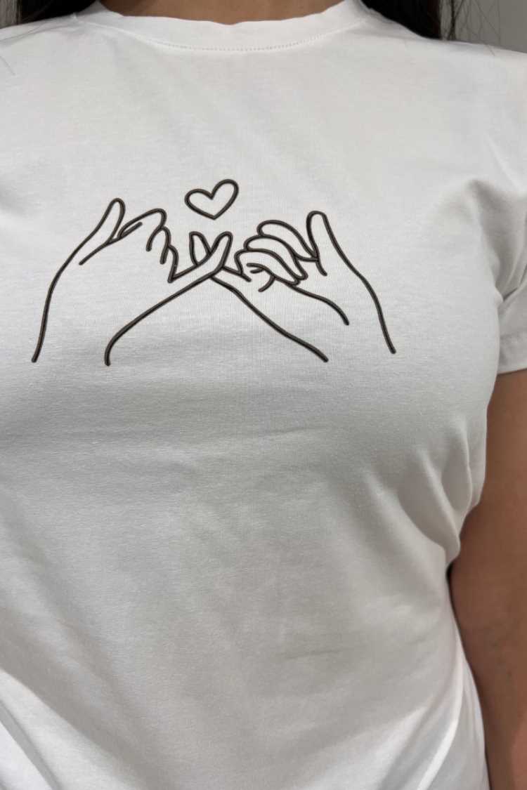 T-shirt mani