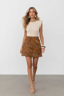 ABBIGLIAMENTO - Gonna ricamata